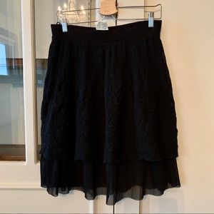FUZZI LACE/MESH KNEE LENGTH SKIRT